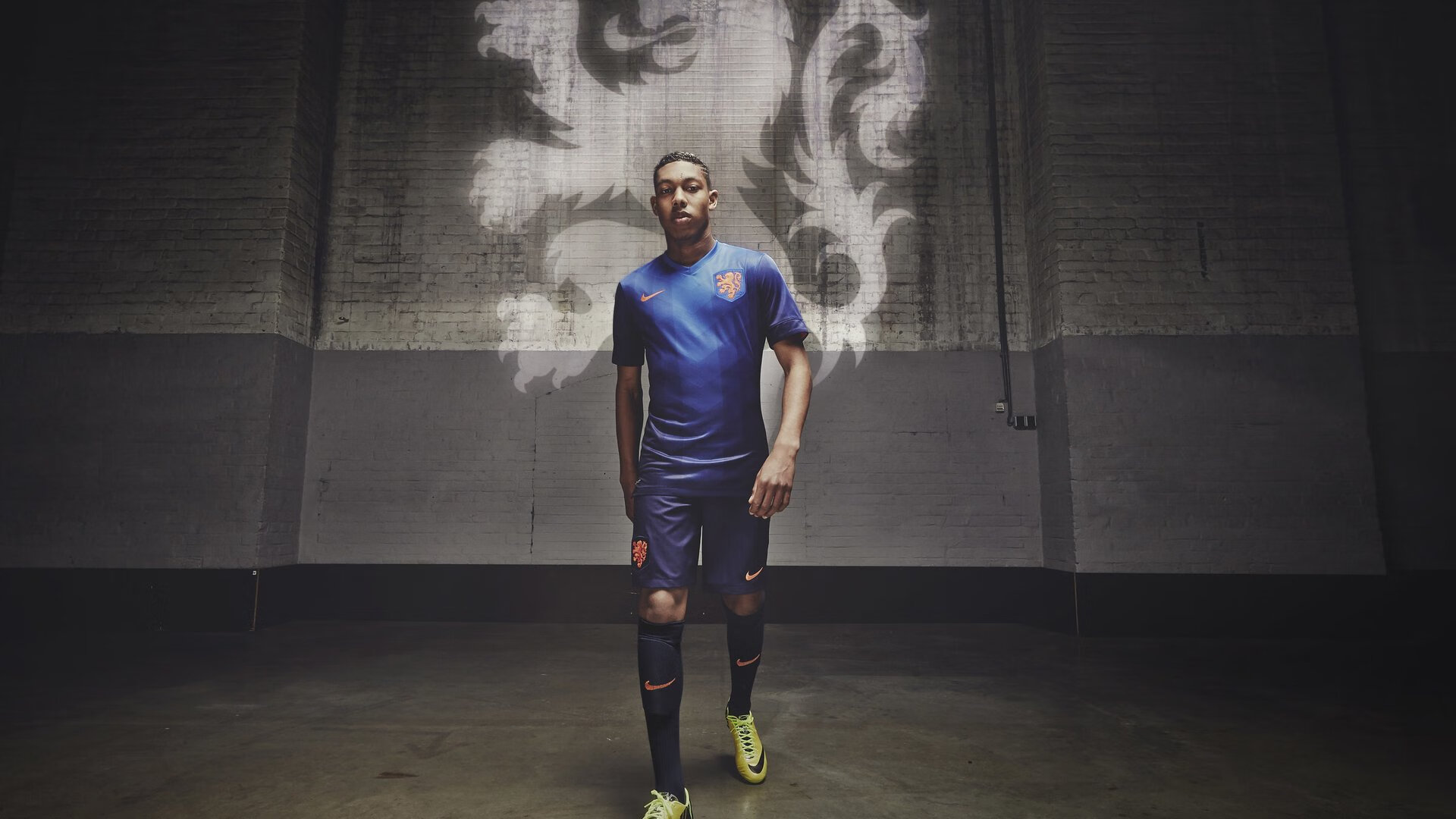 体育公园全天候开放仪式 配套首场“跑到天亮”接力赛