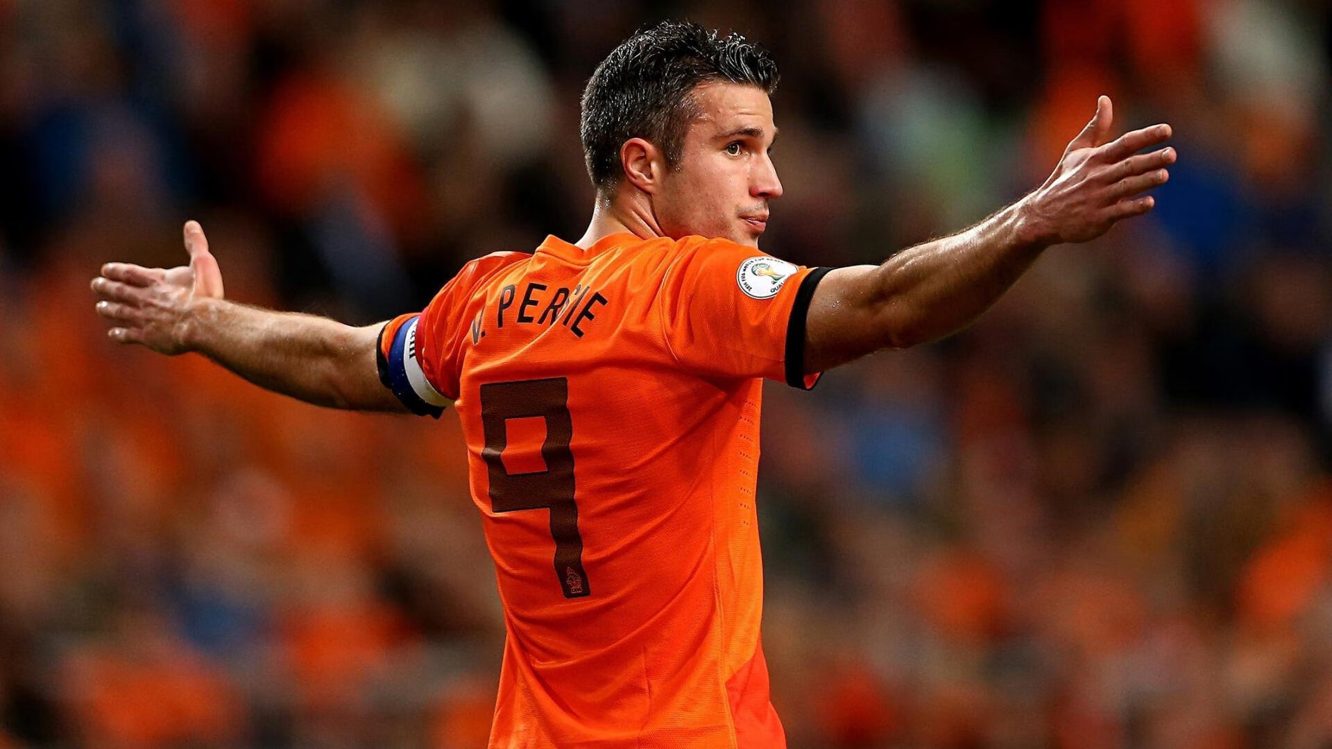 足球俱乐部青训新星盘点